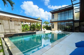 Luxury Villa Gym Pool and Gazebo